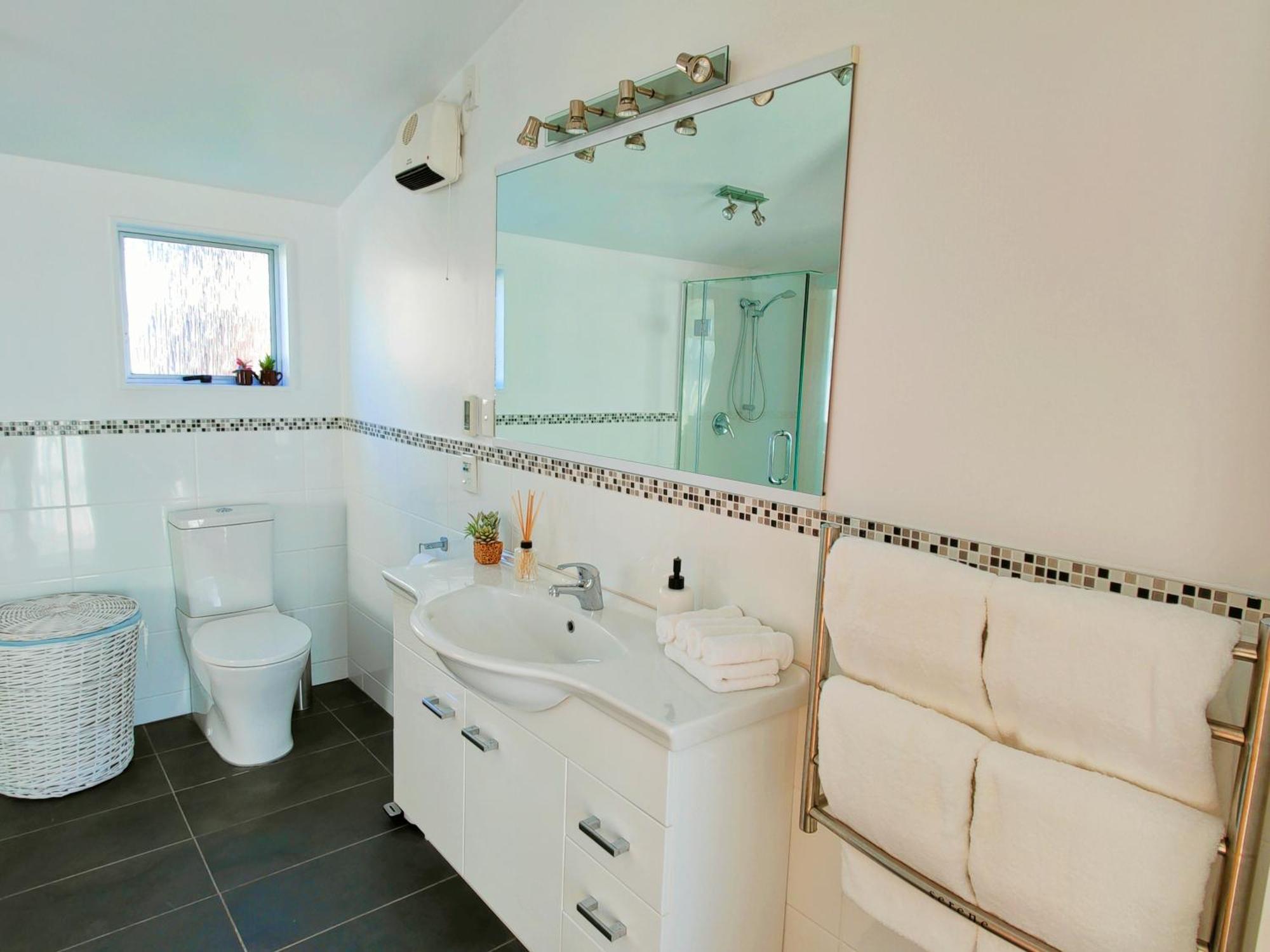 Delight In Birch-Lake View Holiday Home Taupo Exterior foto