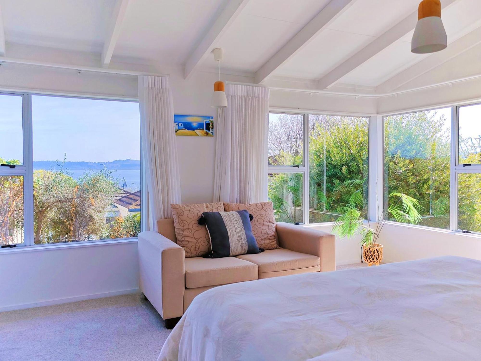 Delight In Birch-Lake View Holiday Home Taupo Exterior foto